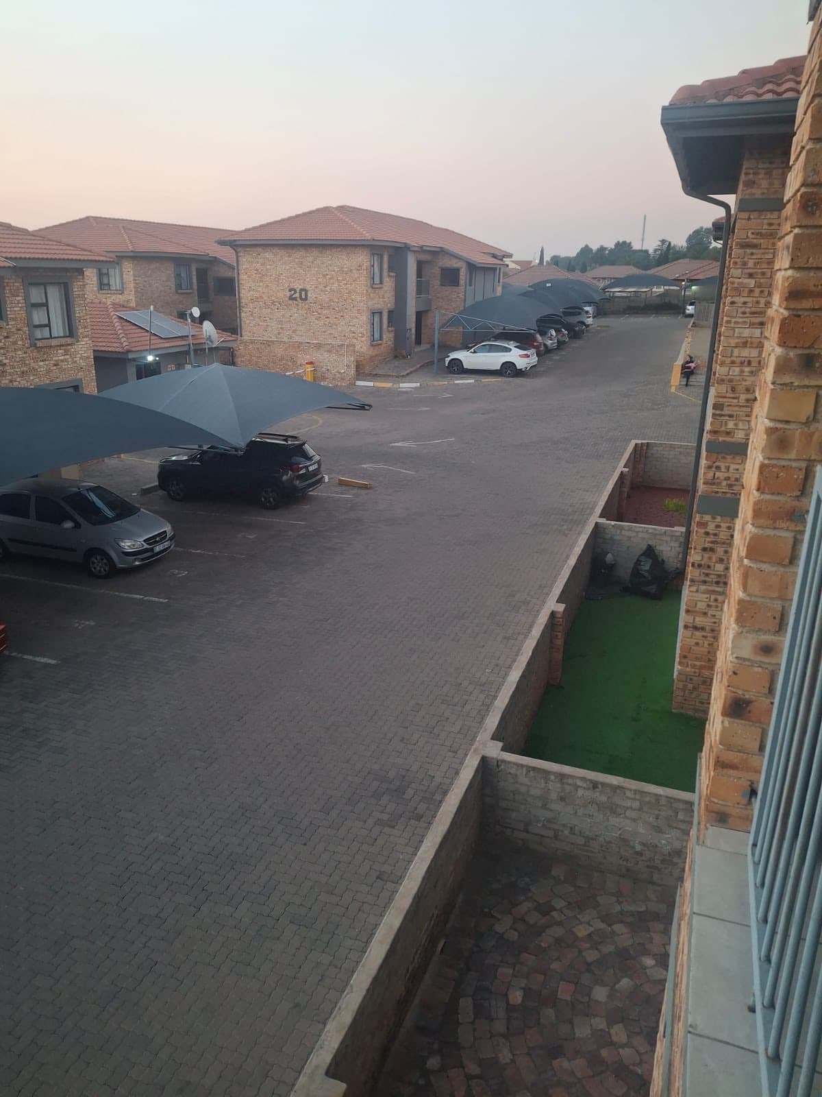 2-Bedroom, 2-Bathroom Property to Rent in Clover Hill, Rynfield, Benoni — 2 bed, 2 bath property in Benoni, Gauteng